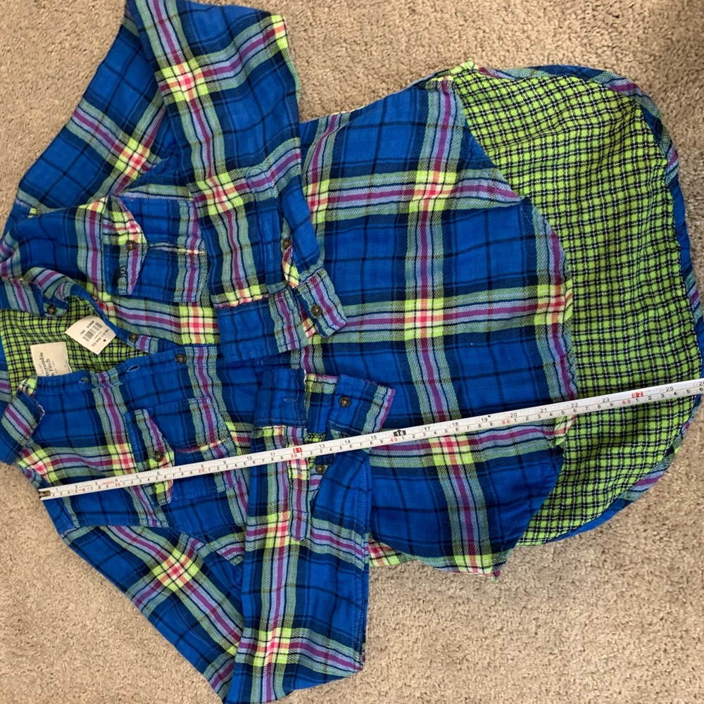 Abercrombie plaid shirt - Picture 4 of 7